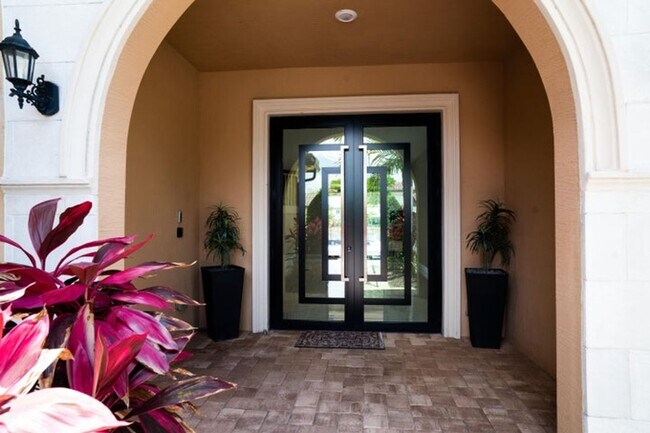 Building Photo - 8665 E Baypoint Cir