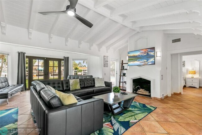 Building Photo - 314 Isle of Capri Dr