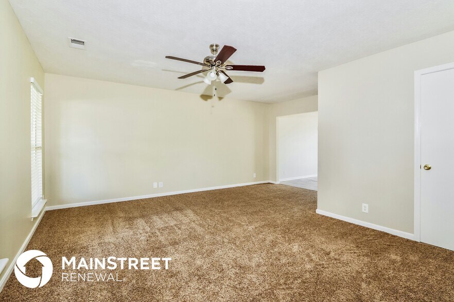 Building Photo - 10613 Irvin Pines Dr