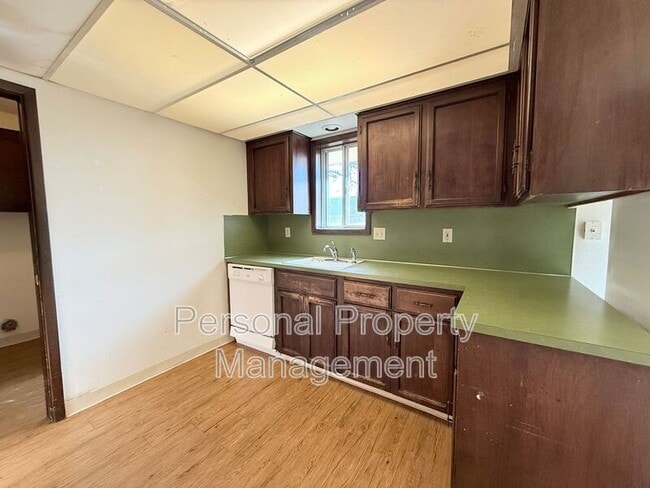 Building Photo - 16121 SE 3rd St