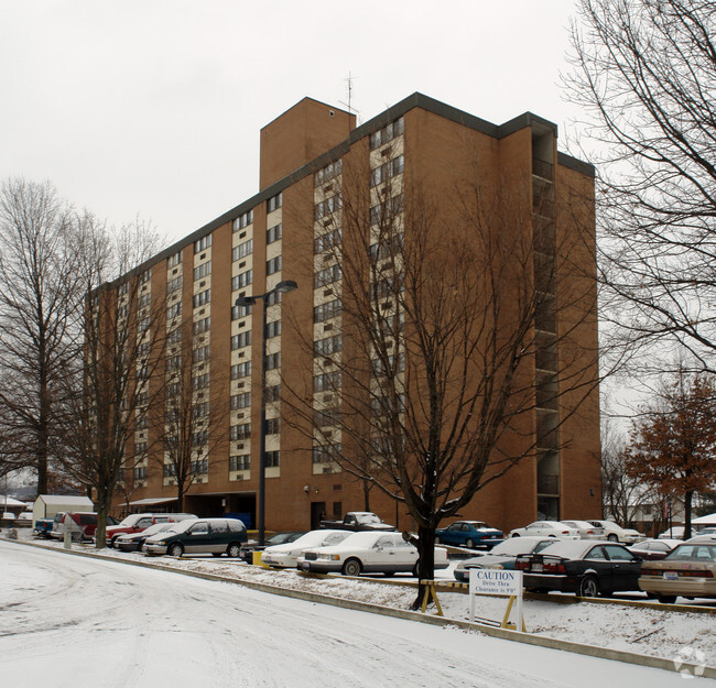 Building Photo - Sherman Thompson Towers