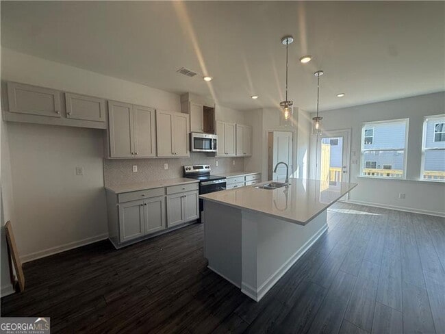 Building Photo - 6204 Kenbrook Dr