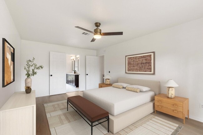 Building Photo - 15411 Robin Grove Ct