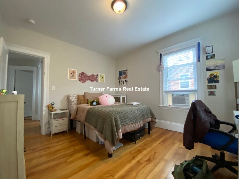 Building Photo - 6 Westminster Ave