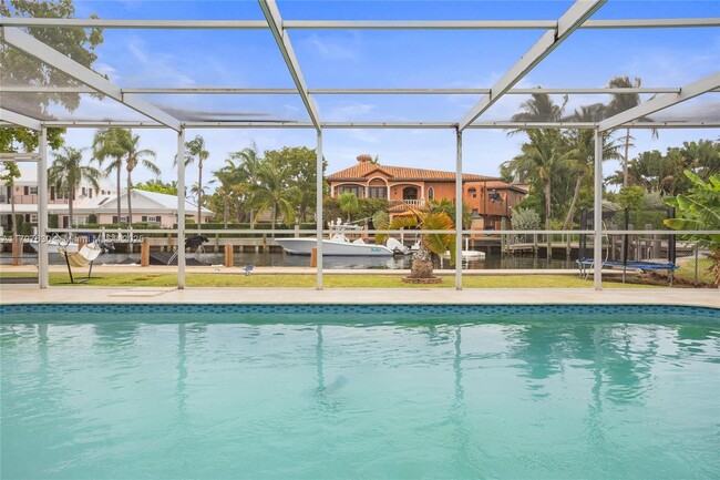 Building Photo - 608 1st Key Dr