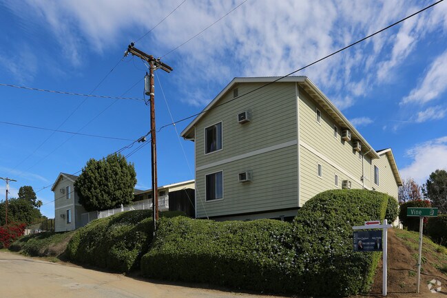Building Photo - Ridgeview