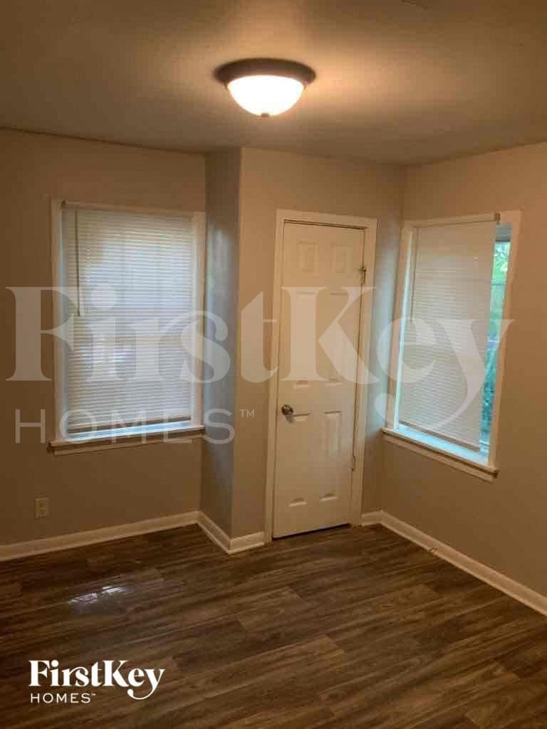 Building Photo - 1698 Sandtown Rd SW