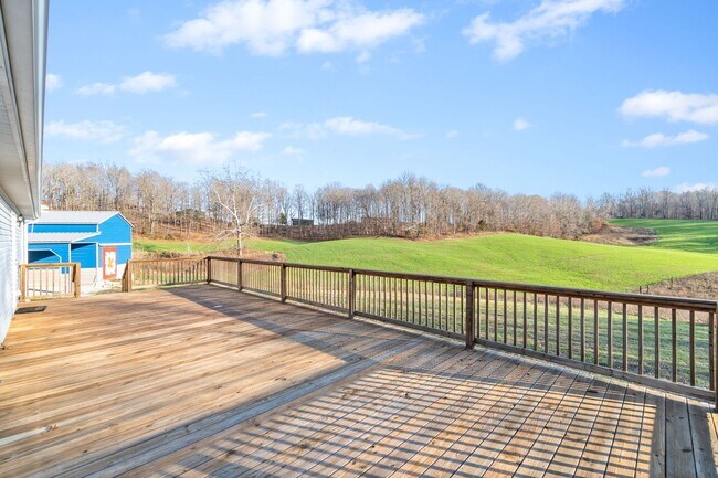 Building Photo - Pet Friendly Three Bedroom on Five Acres!