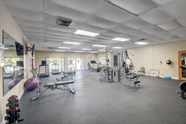 Building Photo - 1631 NW 18th Ave