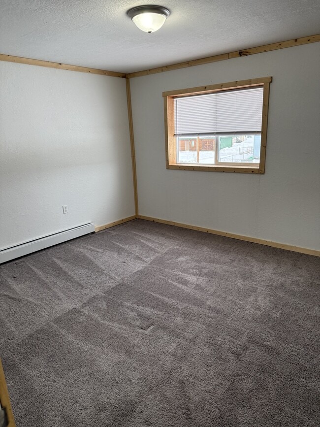 Building Photo - 2881 Elvira Ave