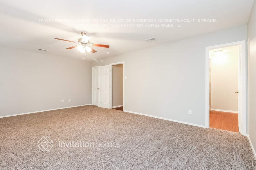 Building Photo - 3803 Double Oak Ln