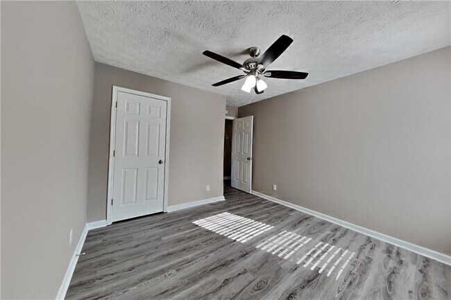 Building Photo - 41 Ludwick Ln