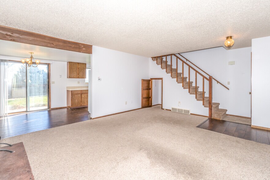 Living Room + Harry Potter Room - 4482 North Grant Avenue