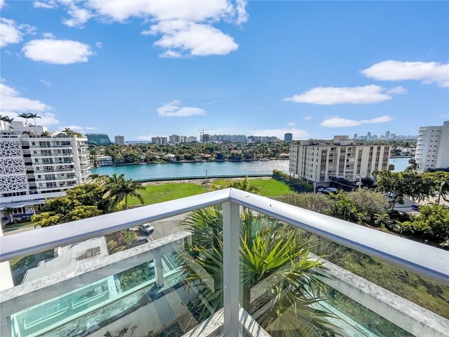 Building Photo - 1025 92nd St