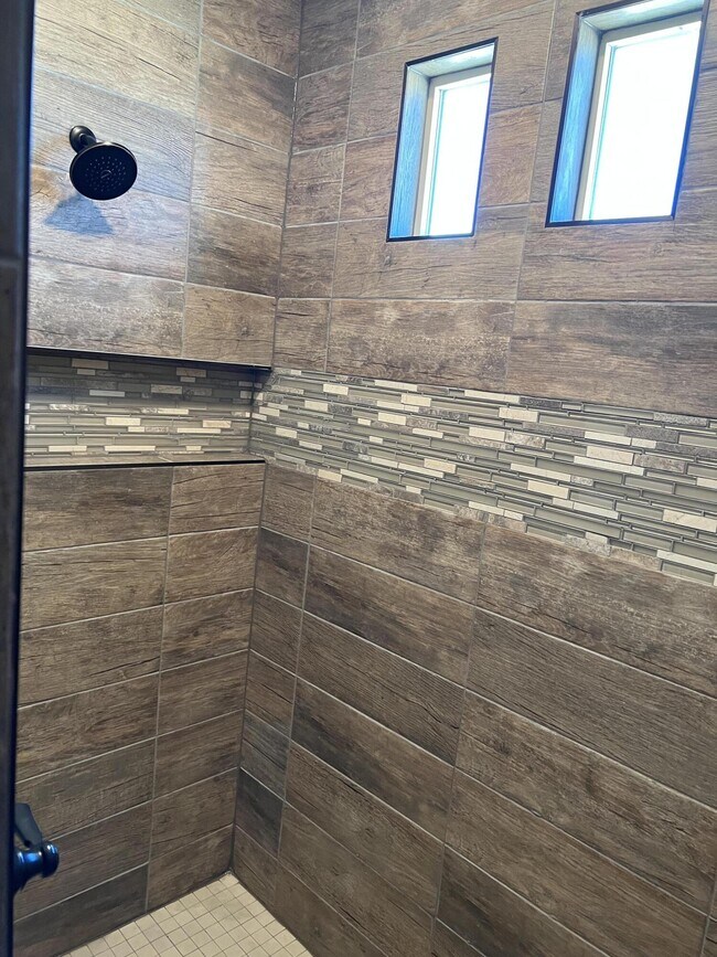 Building Photo - 12701 Iron Falls Dr