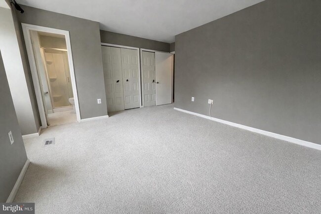 Building Photo - 6046 Bonnie Bern Ct