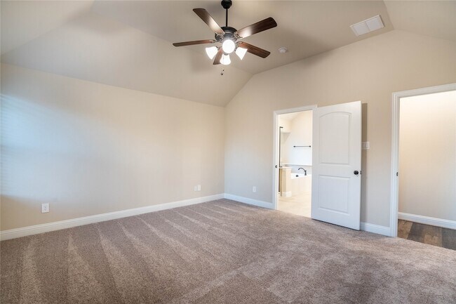 Building Photo - 312 Delaford Dr