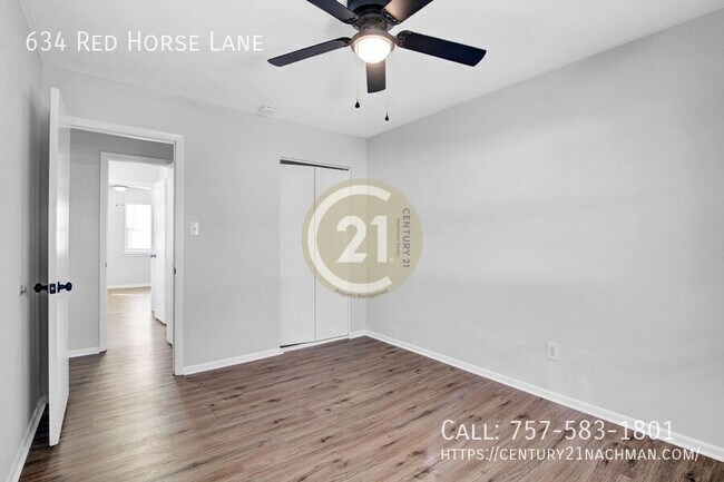 Building Photo - 634 Red Horse Ln