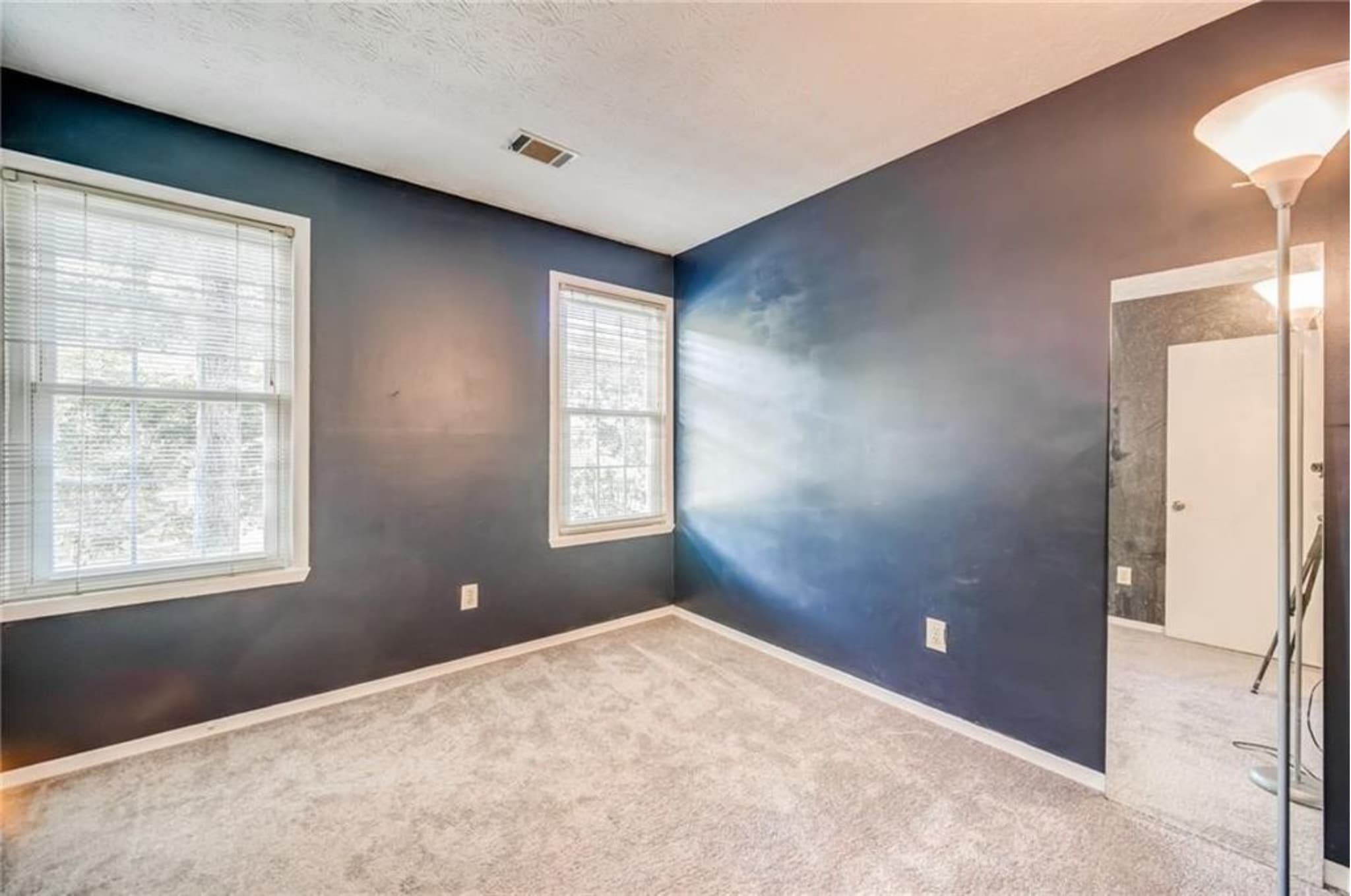 Building Photo - 10385 Rillridge Ct