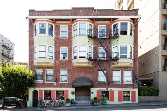 Building Photo - 2190 W Burnside St
