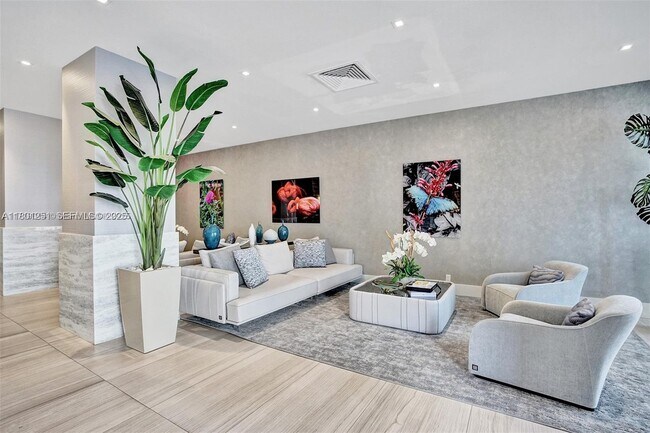 Building Photo - 2301 S Ocean Dr