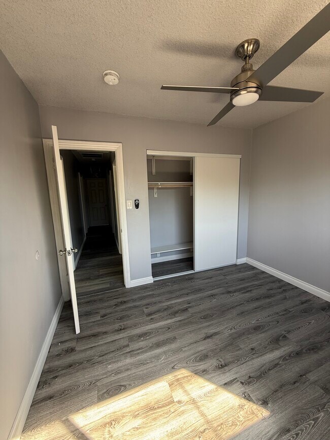 Building Photo - 6833 Severn Dr