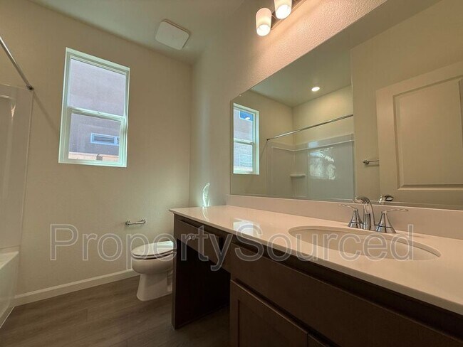 Building Photo - 2454 Cortese St