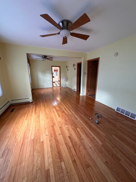 Building Photo - 30 Mabbett St