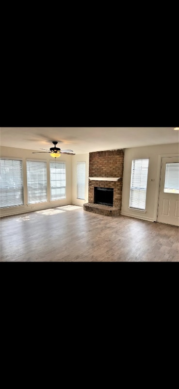 Building Photo - 1803 Shoreline Dr