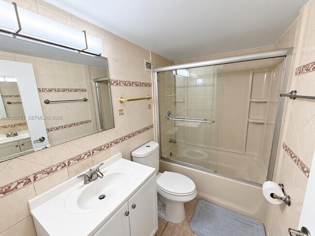 Building Photo - 3725 S Ocean Dr