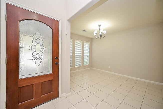 Building Photo - 18707 Majestic Vista Ln