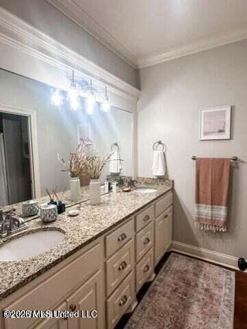 Building Photo - 715 Chambord Dr