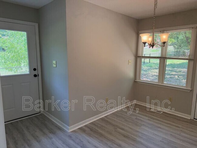 Building Photo - 12019 Holmes Hollow Rd