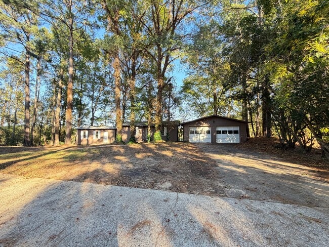 Building Photo - 5 Bed 3 Bath Home in Ruston