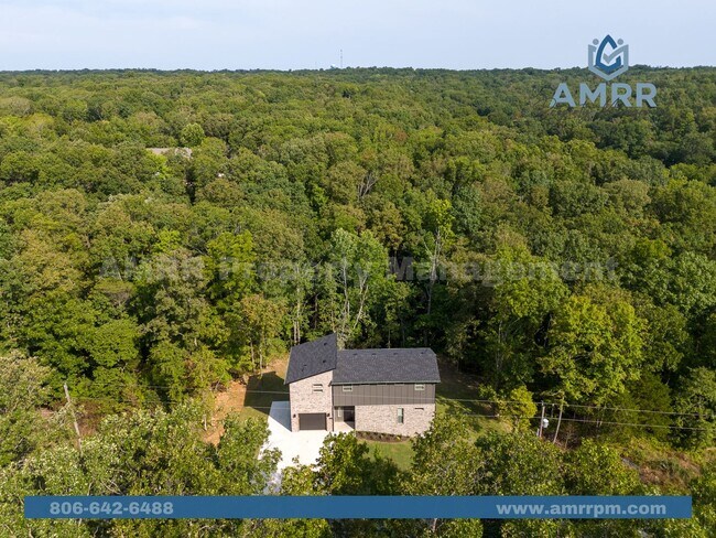 Building Photo - Beautiful Bella Vista Home!