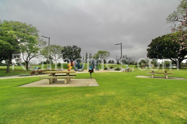 Building Photo - 9405 Gold Coast Dr