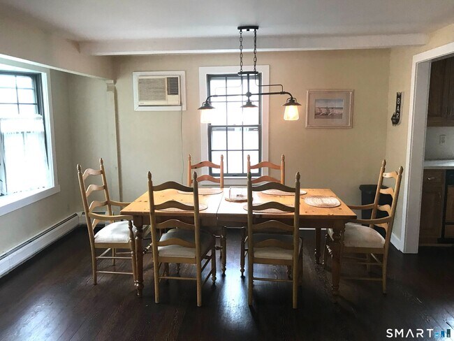 Building Photo - 892 Reef Rd