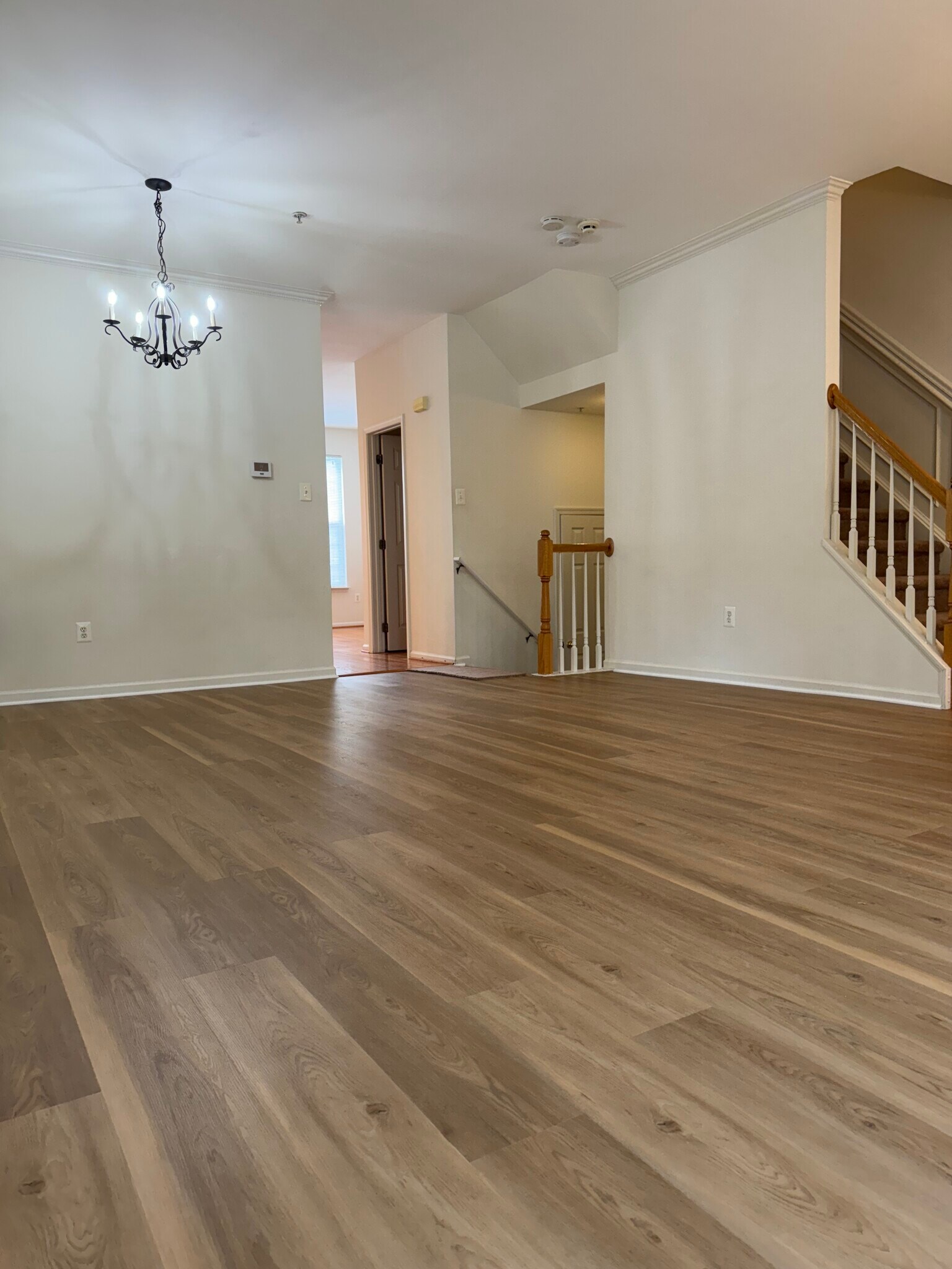 Dining Area - 410 Redland Blvd