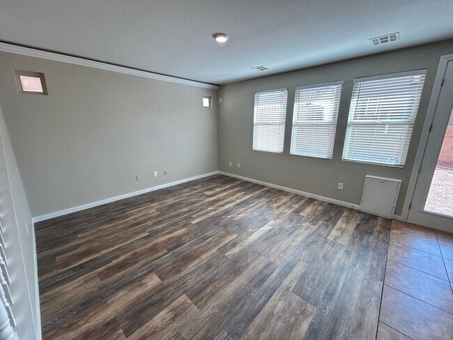 Building Photo - Beautiful 4/Bed/3Bath/2Car Two-Story Home with Loft and Office in Providence!