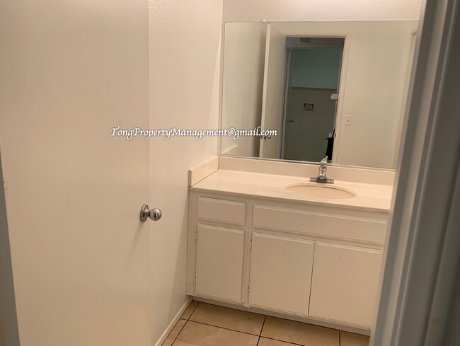 Building Photo - 13237 Kootenay St