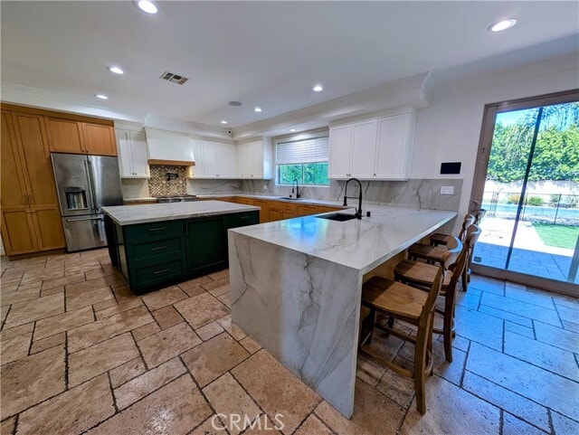 Building Photo - 16659 Addison St