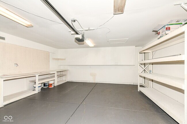 Building Photo - 8506 Friendship Ln