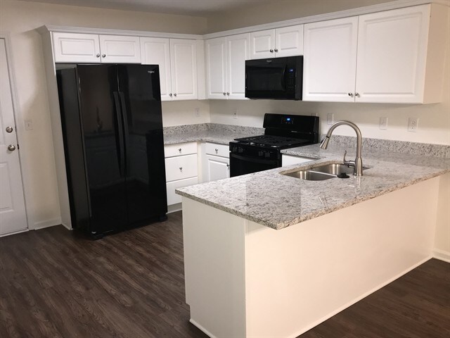 Building Photo - 3208 Grandiflora Pl