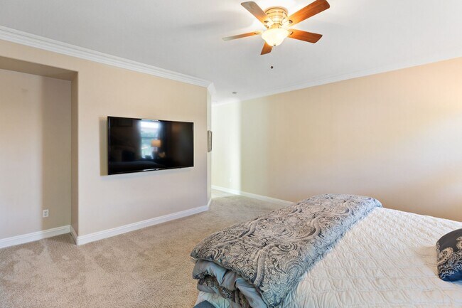 Building Photo - Spacious Mountain’s Edge Home with Den, Sunroom, 3-Car Garage & Private Spa Retreat