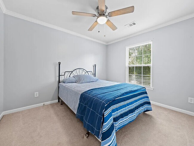 Building Photo - 9738 Northfork Dr