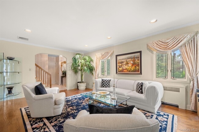 Building Photo - 23 Parkside Dr