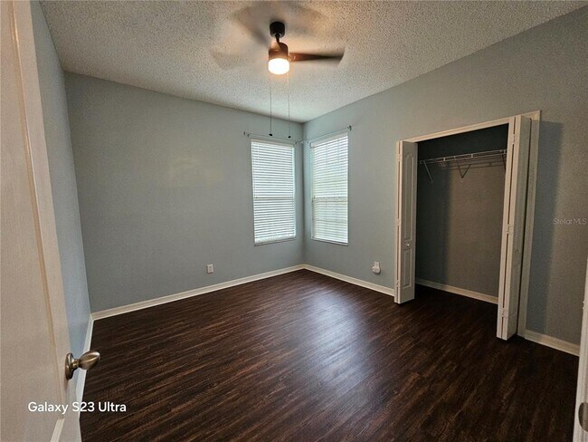 Building Photo - 9852 Bridgeton Dr
