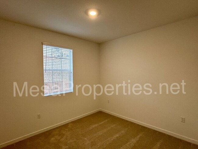 Building Photo - 8407 Gabrielino Ct