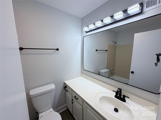 Building Photo - 6207 Eagle Peak Dr