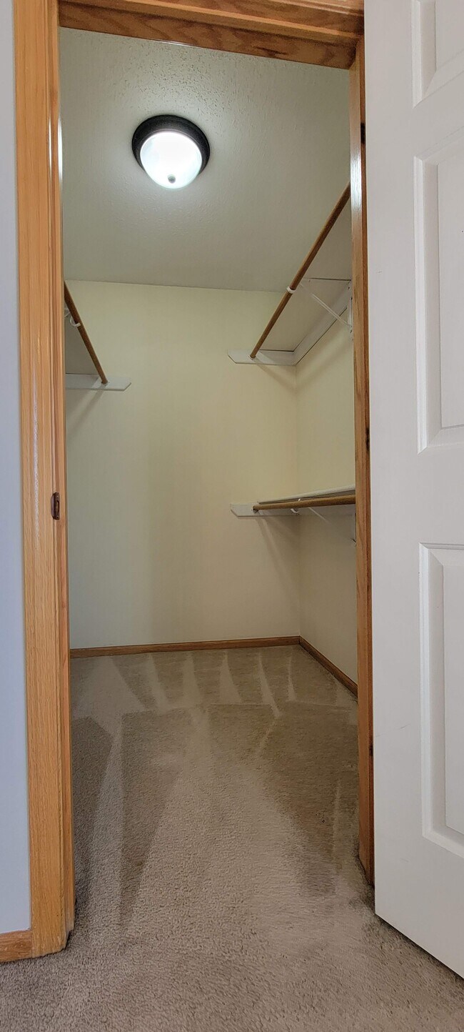 Building Photo - 2165 Copper Wynd Dr